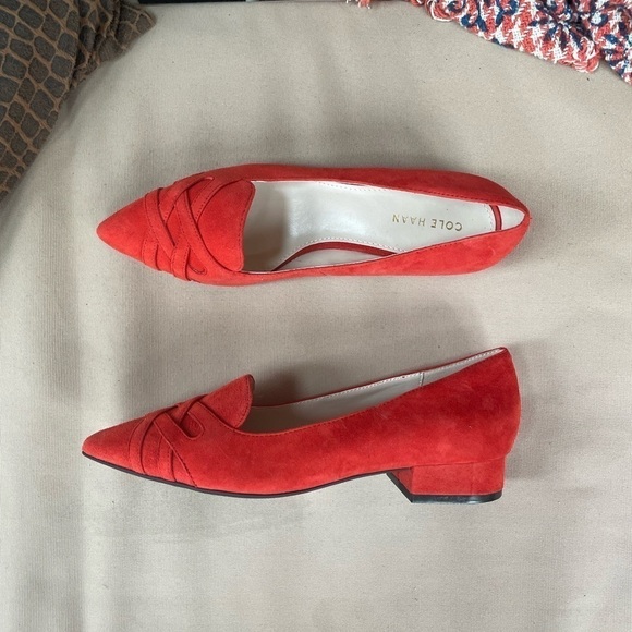 Cole Haan Suede Point Toe Block Heel Pumps in Red Size 5.5 - Picture 2 of 8